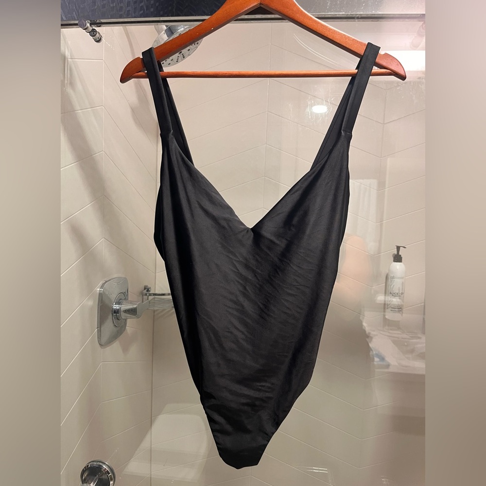 Madewell M black one piece bathing suit